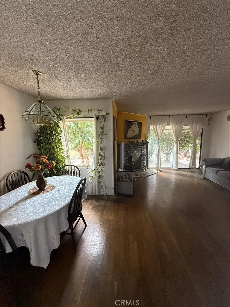 7663 Willis Ave, Van Nuys, California 91405 home-pic-7